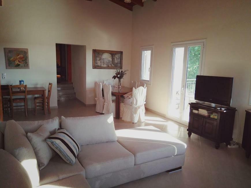 Sime Villa Private Beach Agios Nikolaos  Bagian luar foto